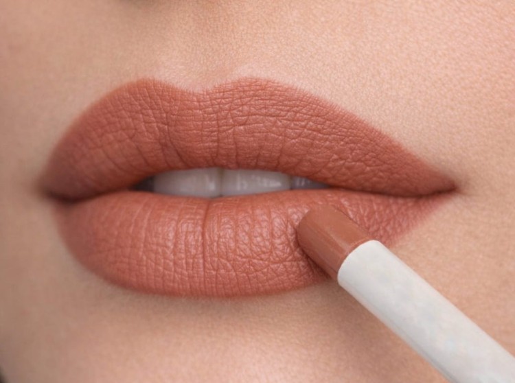 Rebel Makeup Nr 01 Raw Nude